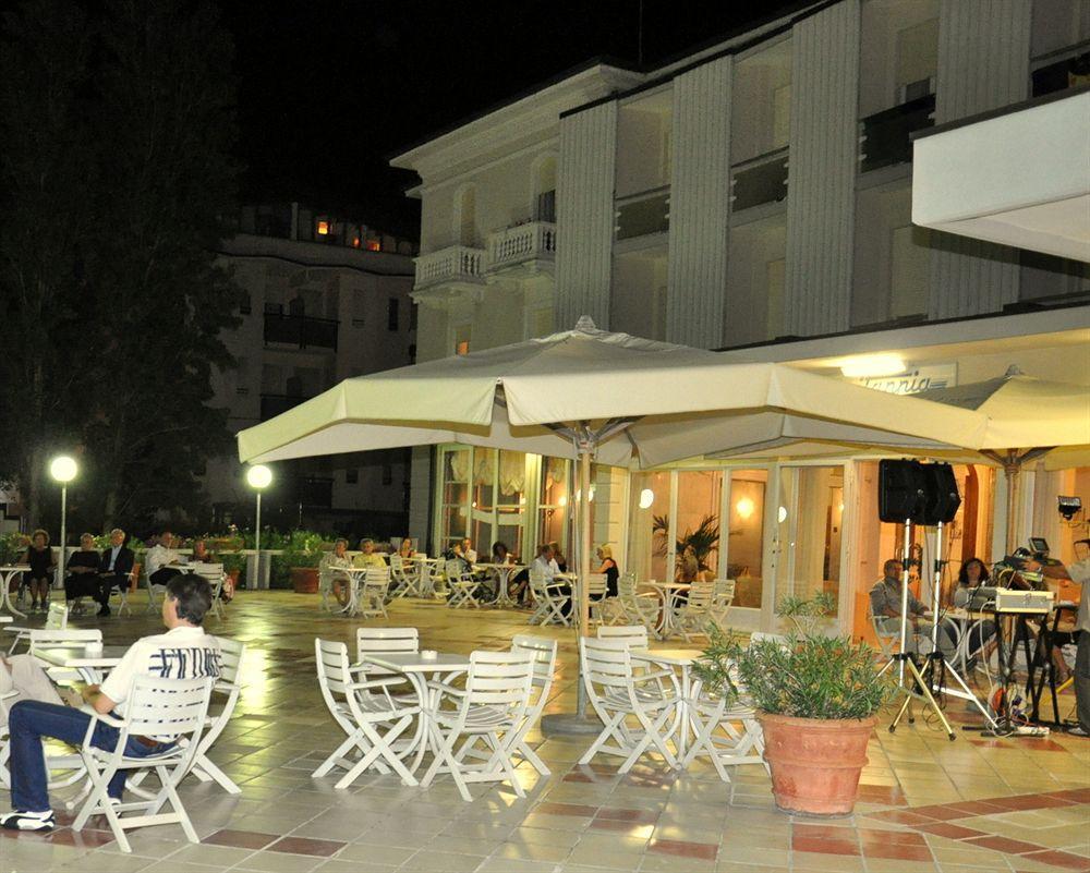 Hotel Britannia Cesenatico Exterior foto